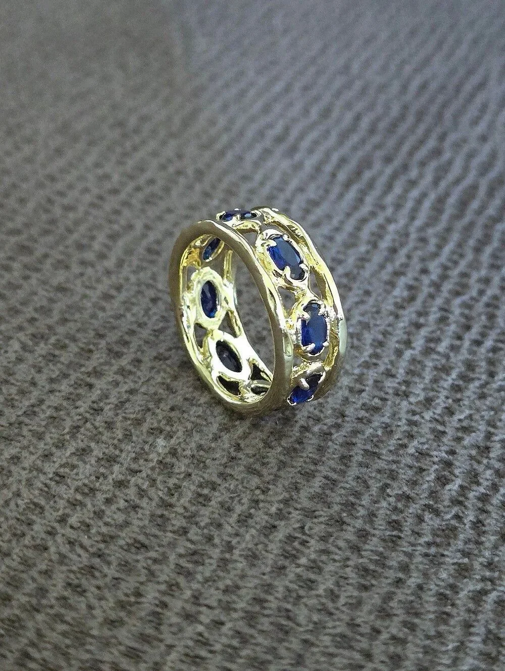 Zeyzey Gold💛 Double✌️ Band with Blue💙 Crystals💎 Ring💍 - NWT